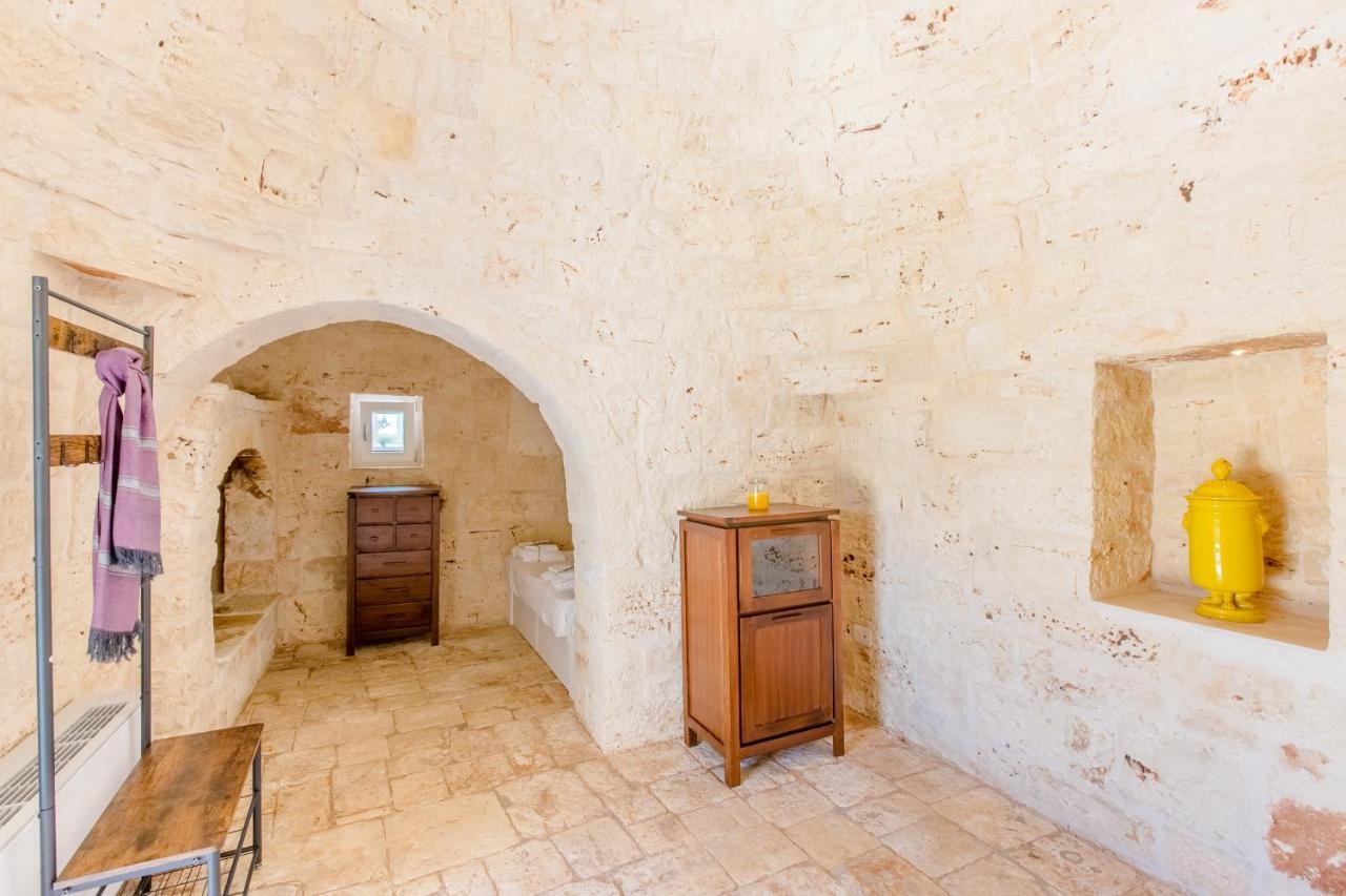 Trullo Zese Con Piscina Privata Villa San Michele Salentino Exterior photo